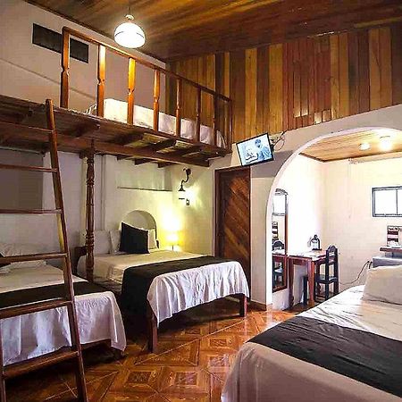 Hotel Epoca Iquitos Esterno foto